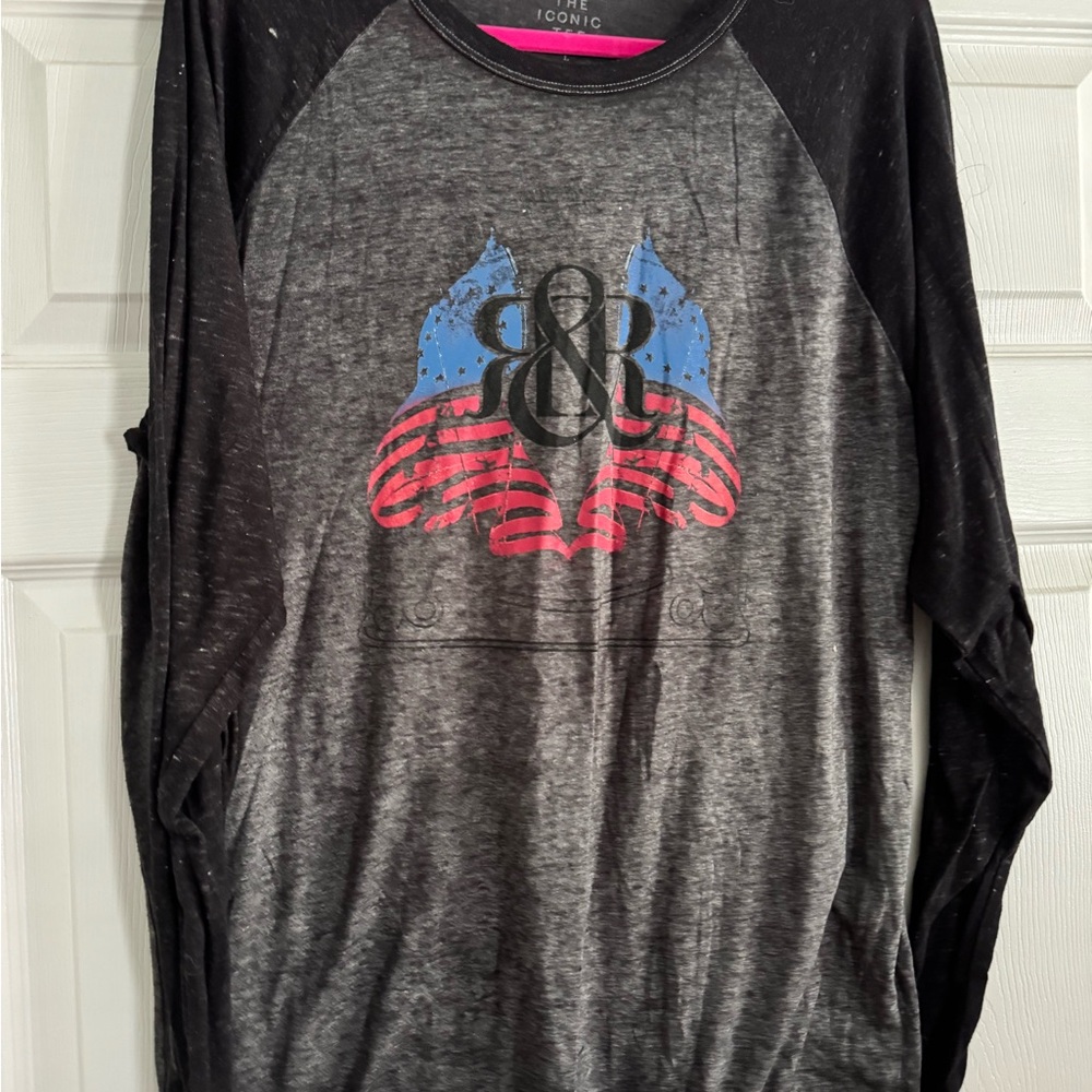 MV Sport Charcoal Long Sleeve Tee